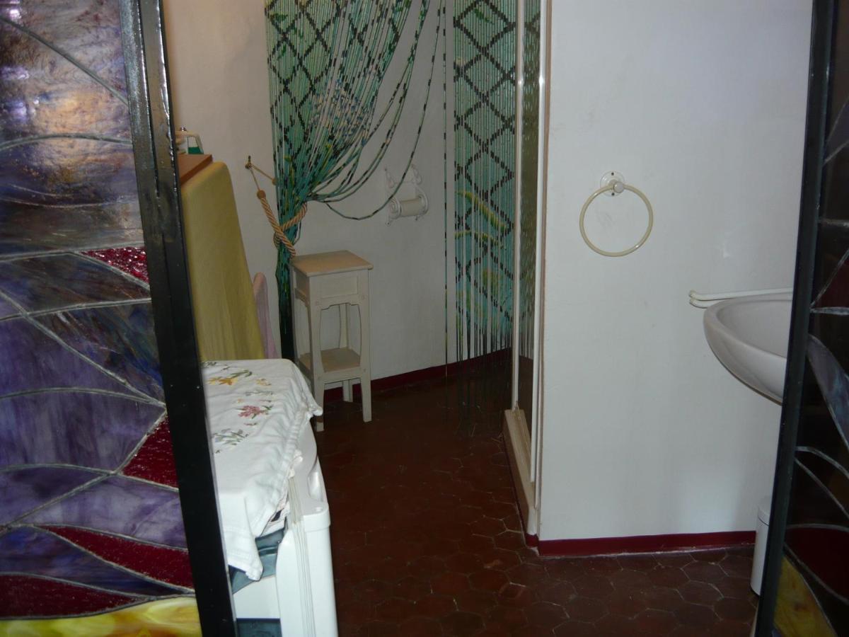 Le Pra De Pe Panzió Cotignac Kültér fotó