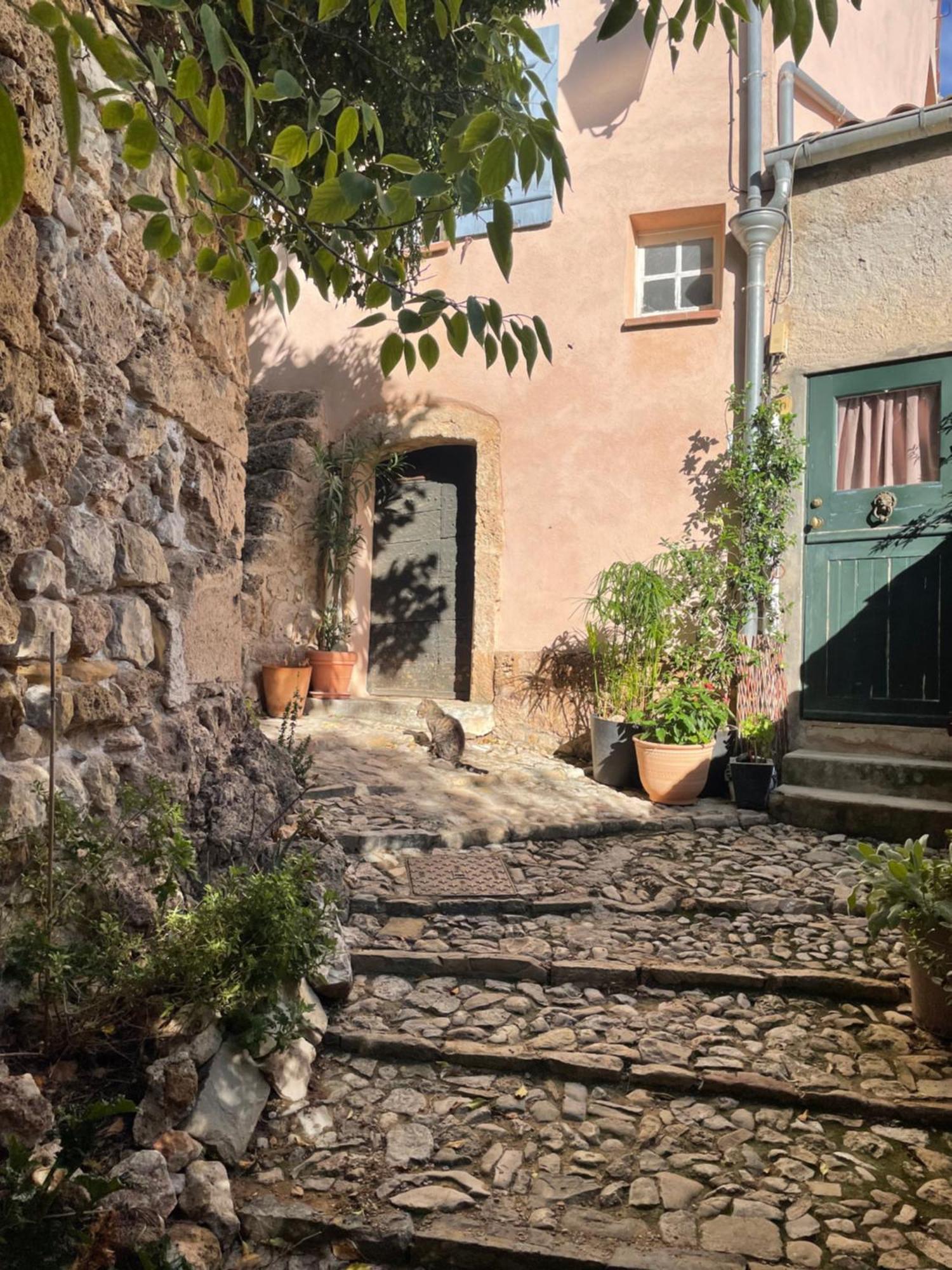 Le Pra De Pe Panzió Cotignac Kültér fotó